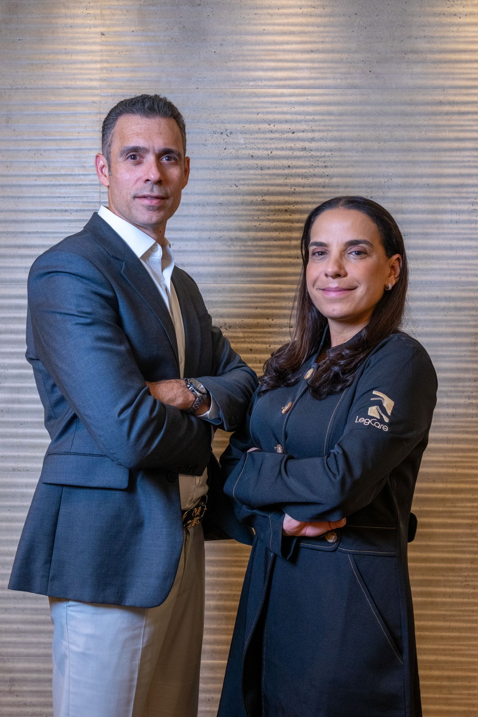 Equipe médica vascular da LegCare em São Paulo Dra. Raissa e Dr. Marcelo, médicos vasculares da LegCare em São Paulo